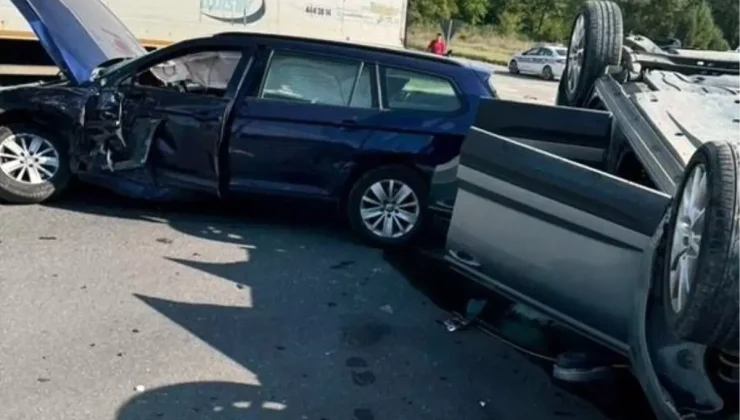 Sakarya’da trafik kazası: 8 kişi yaralandı